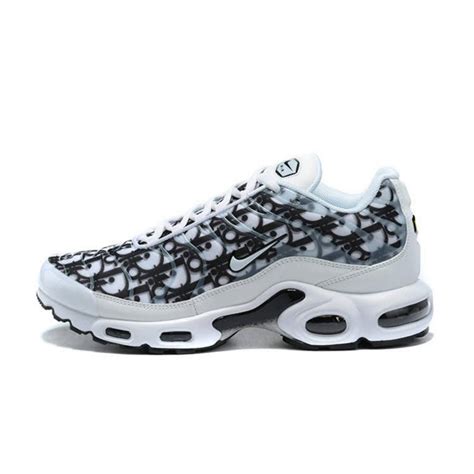nike tn x dior